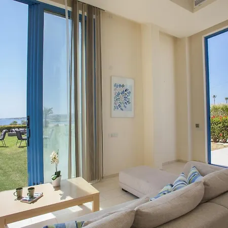 Seafront Infinte Aretousa Вілла Протарас